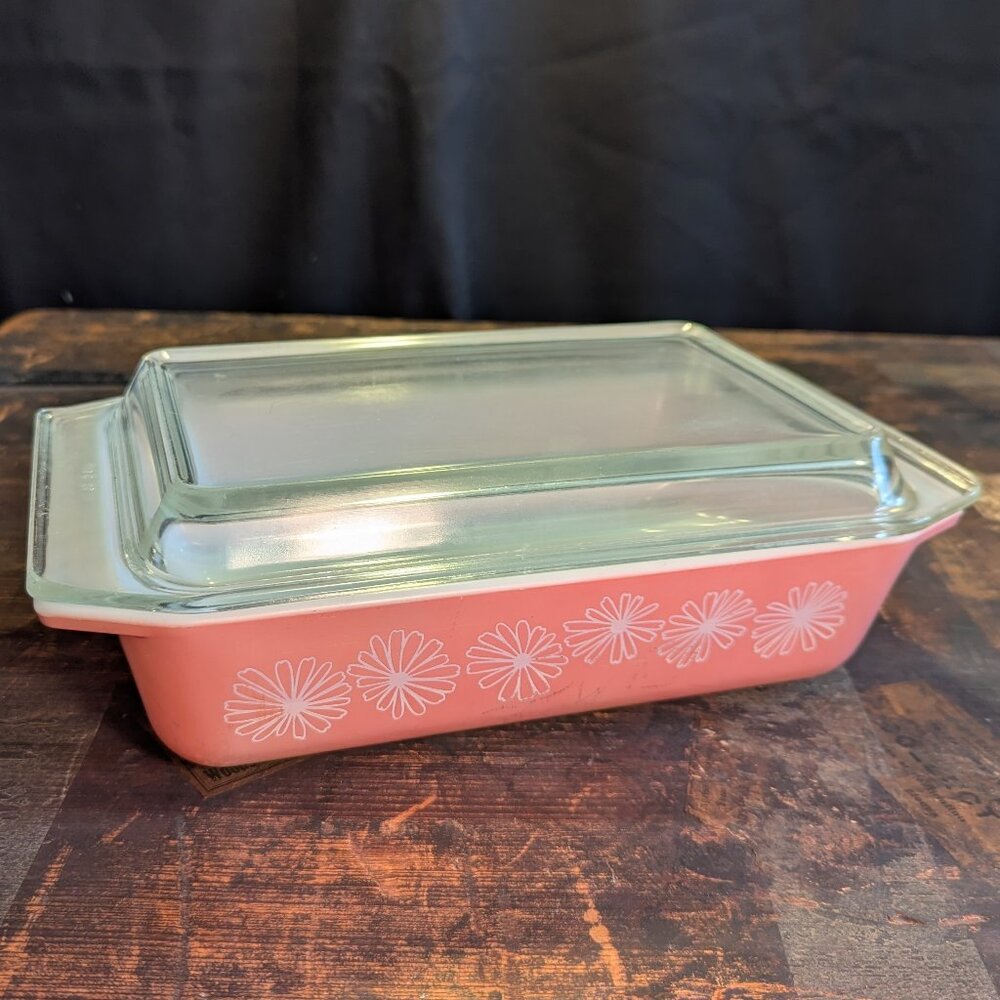 Vintage Pyrex Pink Daisy "Space Saver" oblong rectangle casserole dish glass lid